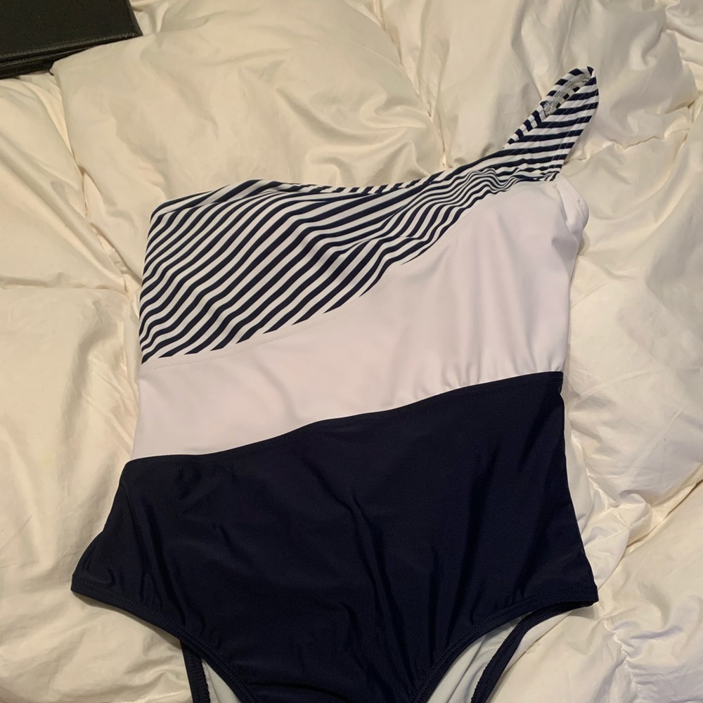 Women’s Kona Sol one-piece bathing suit